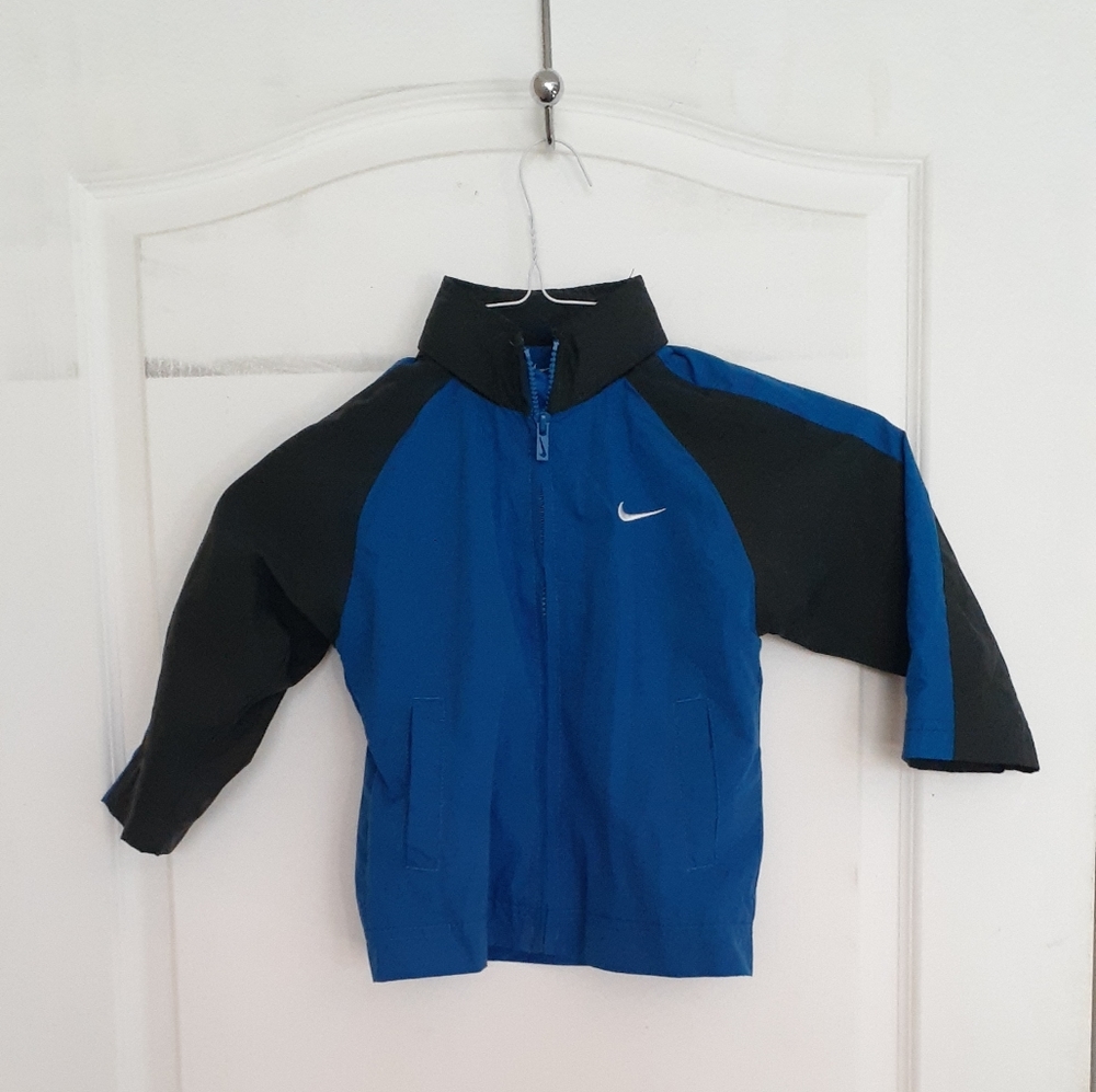 Nike Spring Jacket - Picture 3 of 6